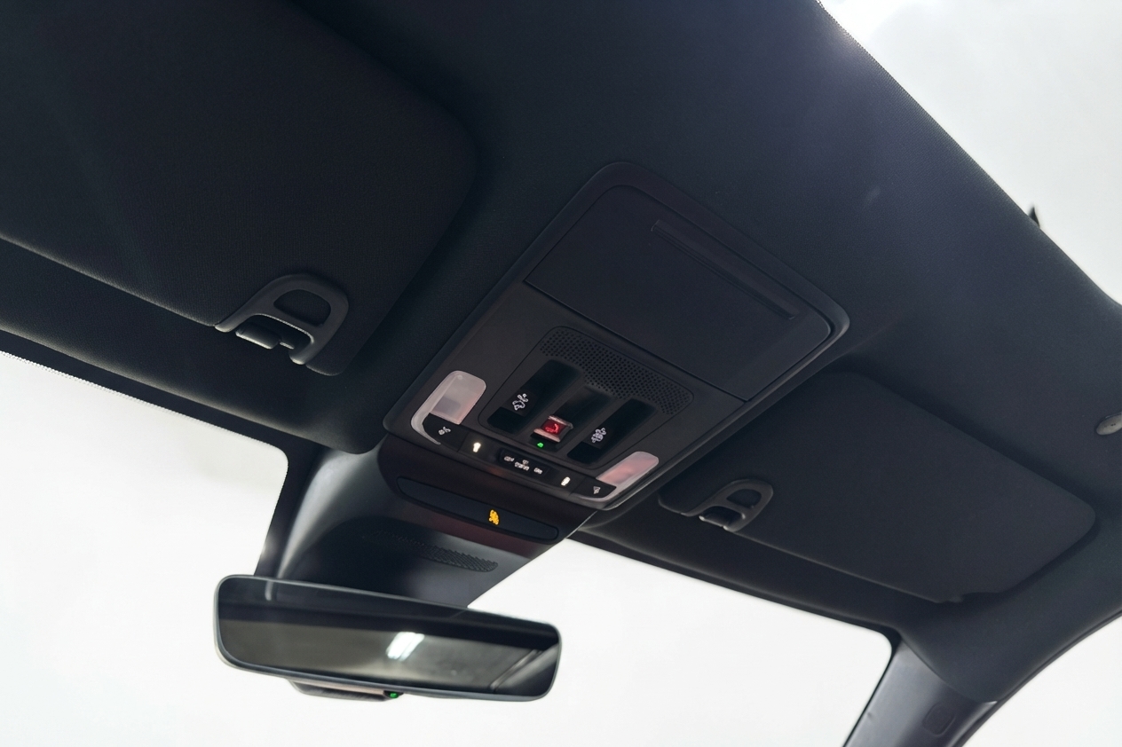 2025 Acura Adx — photo 17 of 35