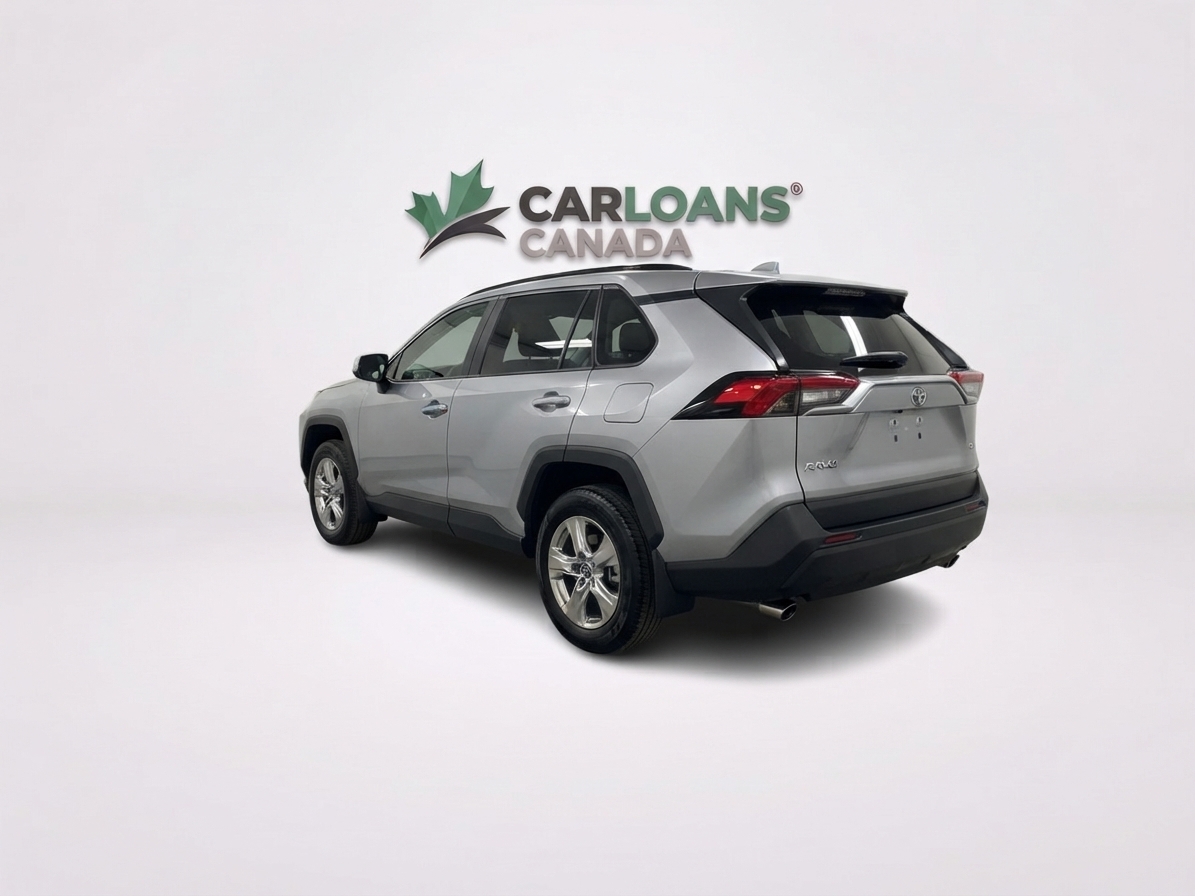 2025 Toyota RAV4 — photo 7 of 25