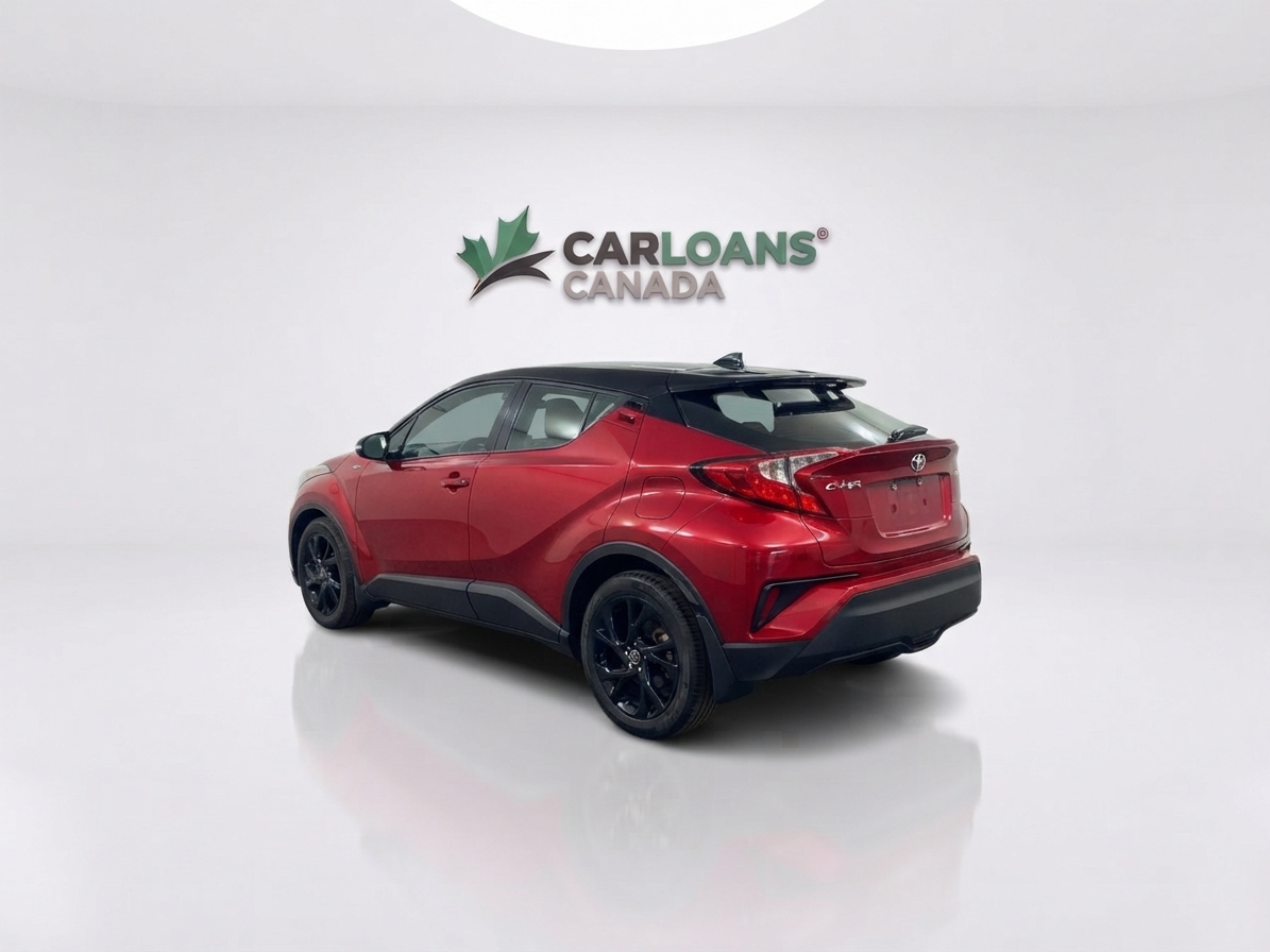 2021 Toyota C-HR — photo 7 of 22