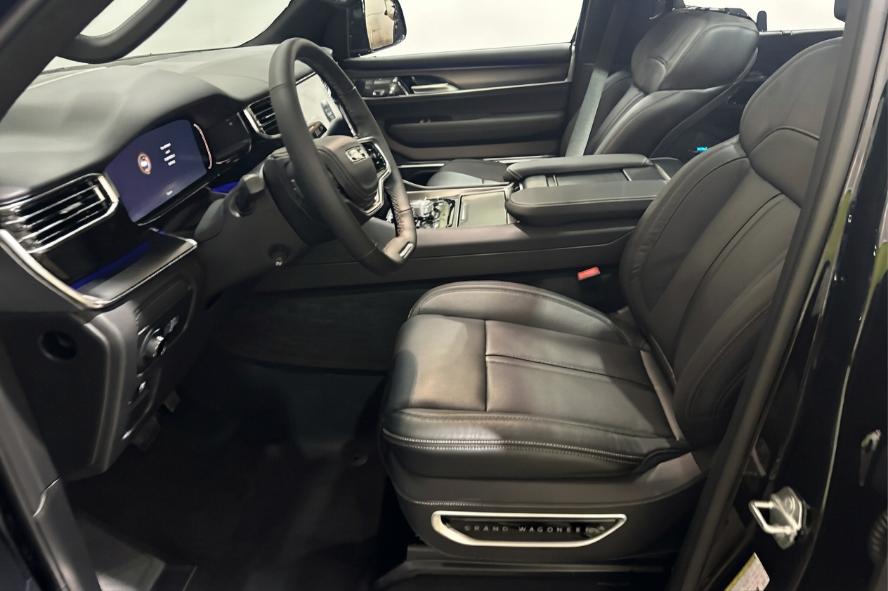 2026 Jeep Grand Wagoneer — photo 11 of 29