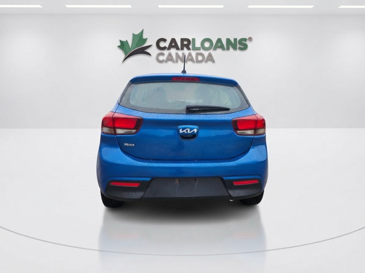 2023 Kia Rio 5-door — photo 4 of 18