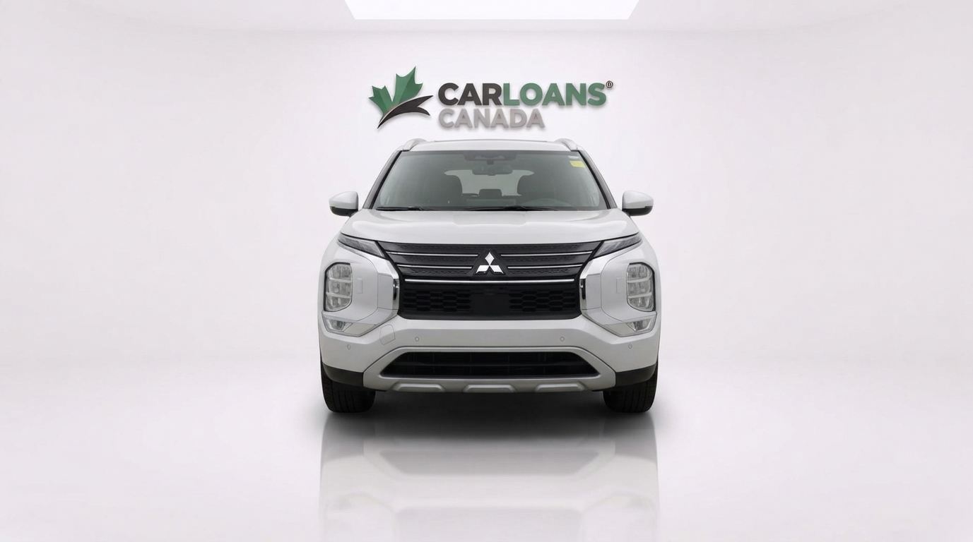 2025 Mitsubishi Outlander — photo 2 of 32