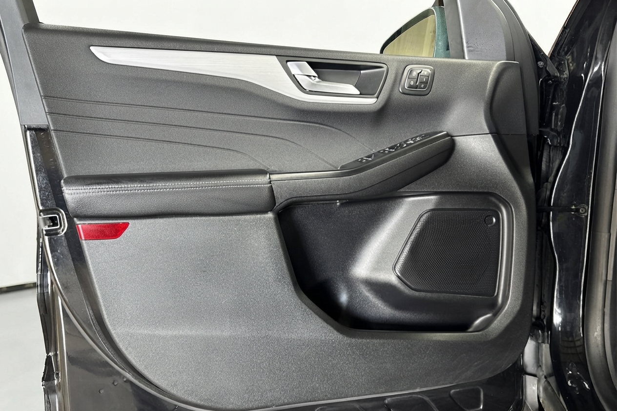 2025 Ford Escape — photo 20 of 35
