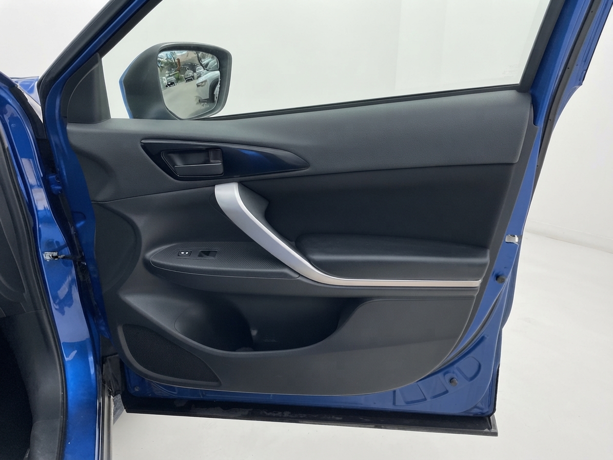 2019 Mitsubishi Eclipse Cross — photo 31 of 34