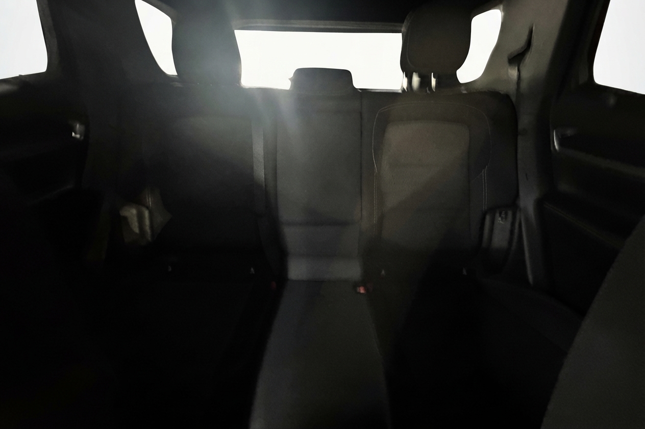 2025 GMC Terrain — photo 21 of 34