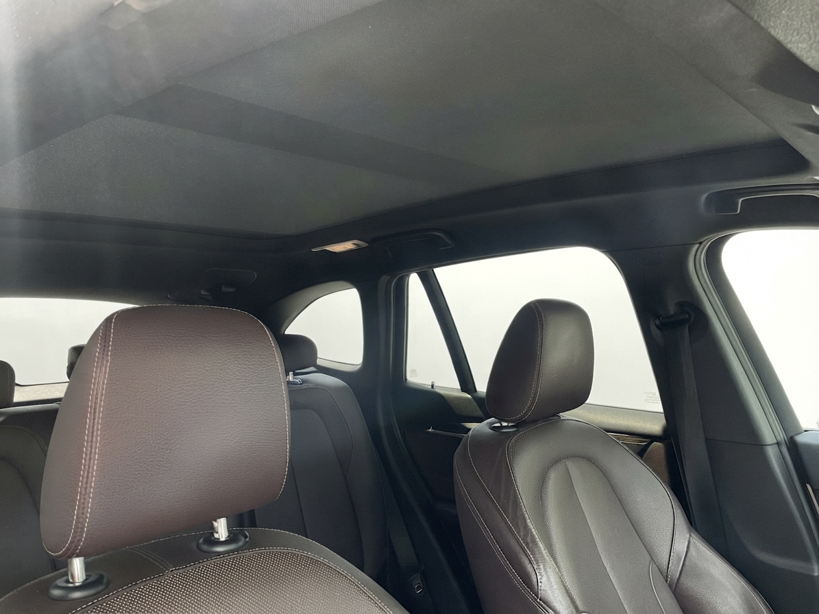 2018 BMW X1 — photo 31 of 33