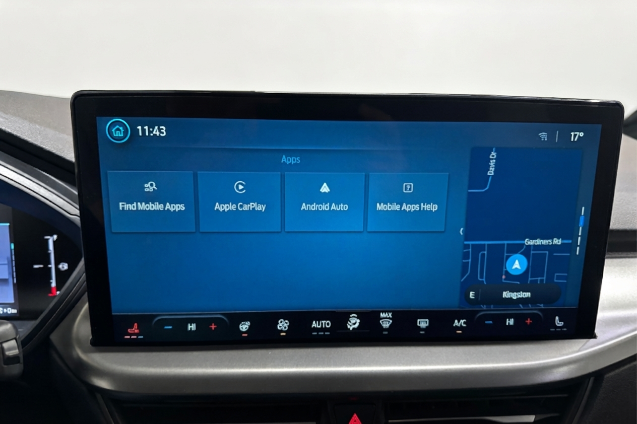 2025 Ford Escape Plug-in Hybrid — photo 27 of 35