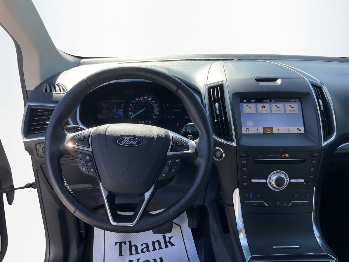 2019 Ford Edge — photo 22 of 33