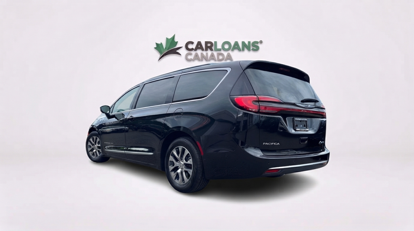2024 Chrysler Pacifica Hybrid — photo 3 of 25