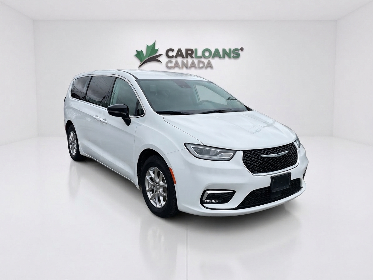 2024 Chrysler Pacifica — photo 8 of 35