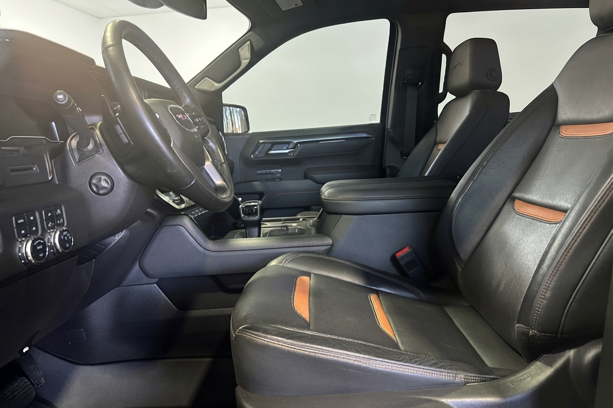 2025 GMC Sierra 1500 — photo 10 of 35
