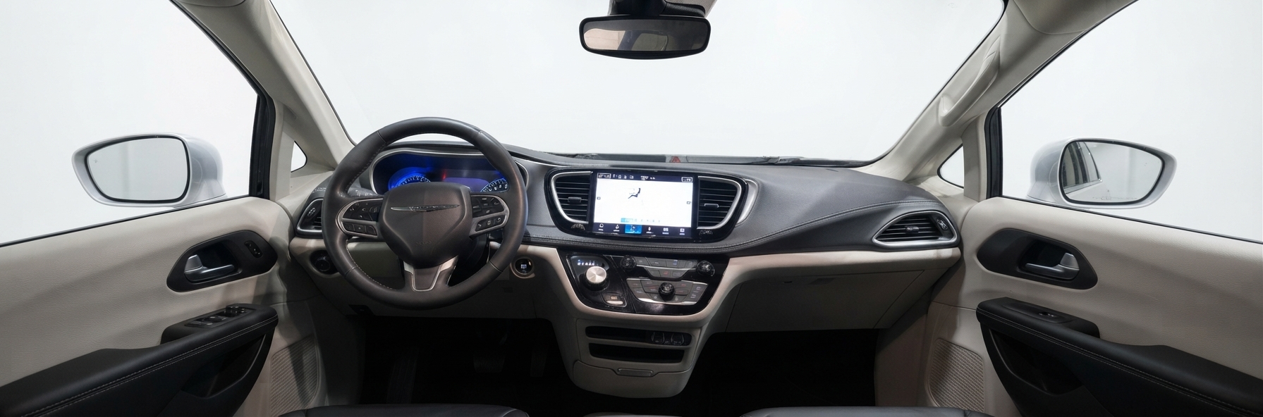 2023 Chrysler Pacifica — photo 24 of 33