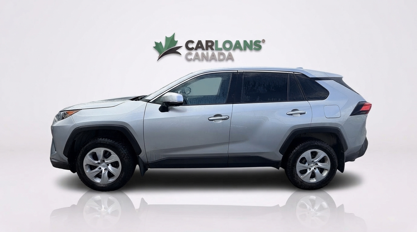 2025 Toyota RAV4 — photo 3 of 47