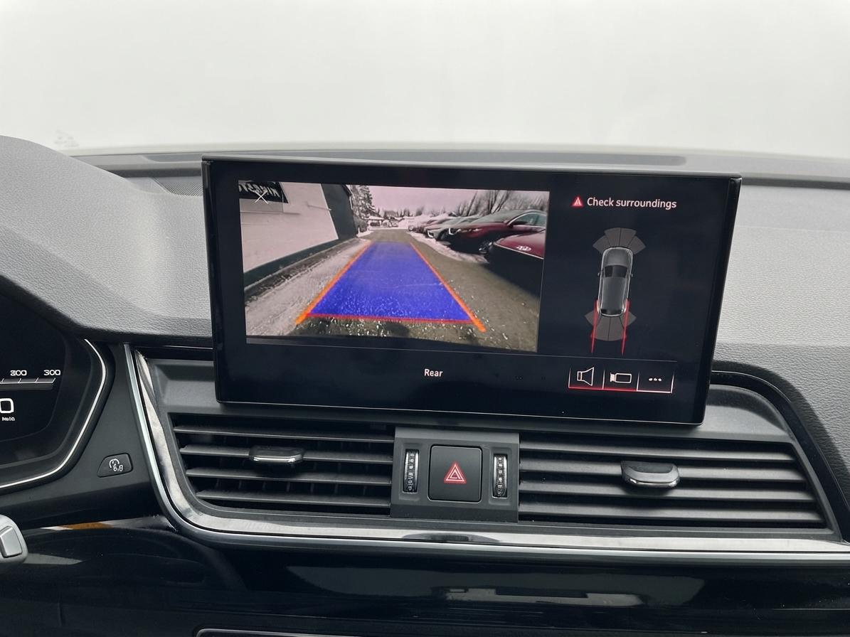 2022 Audi Q5 — photo 16 of 22