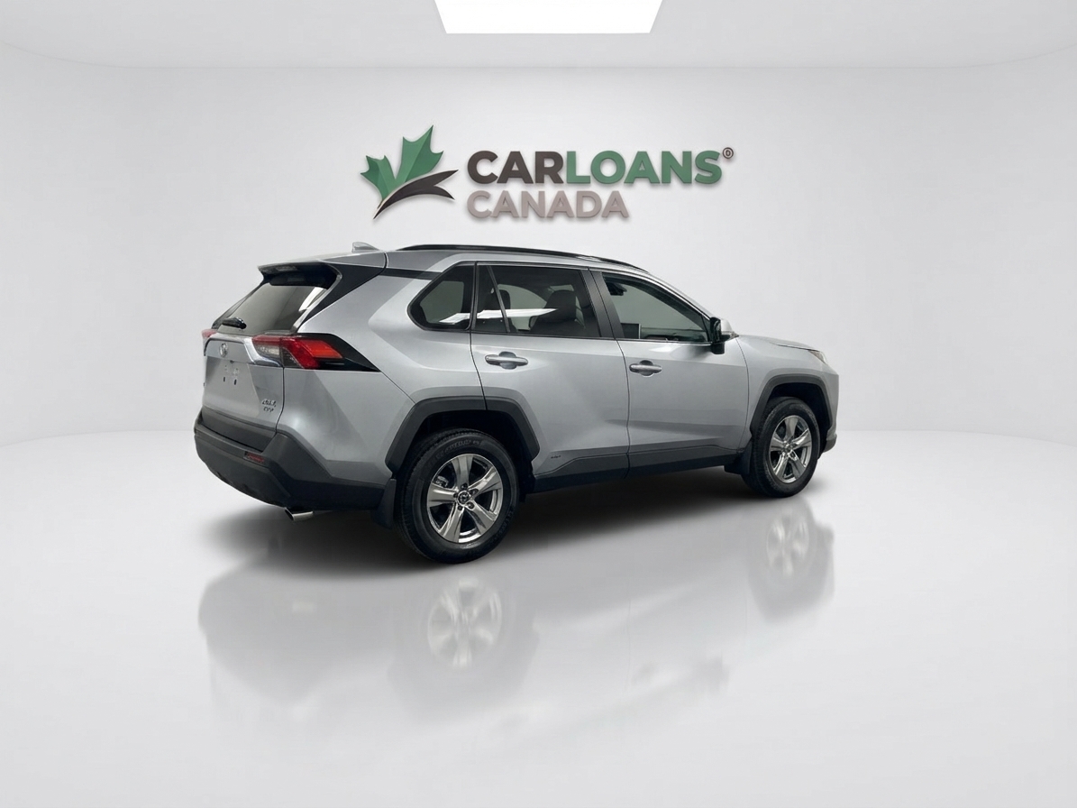 2025 Toyota RAV4 — photo 5 of 25