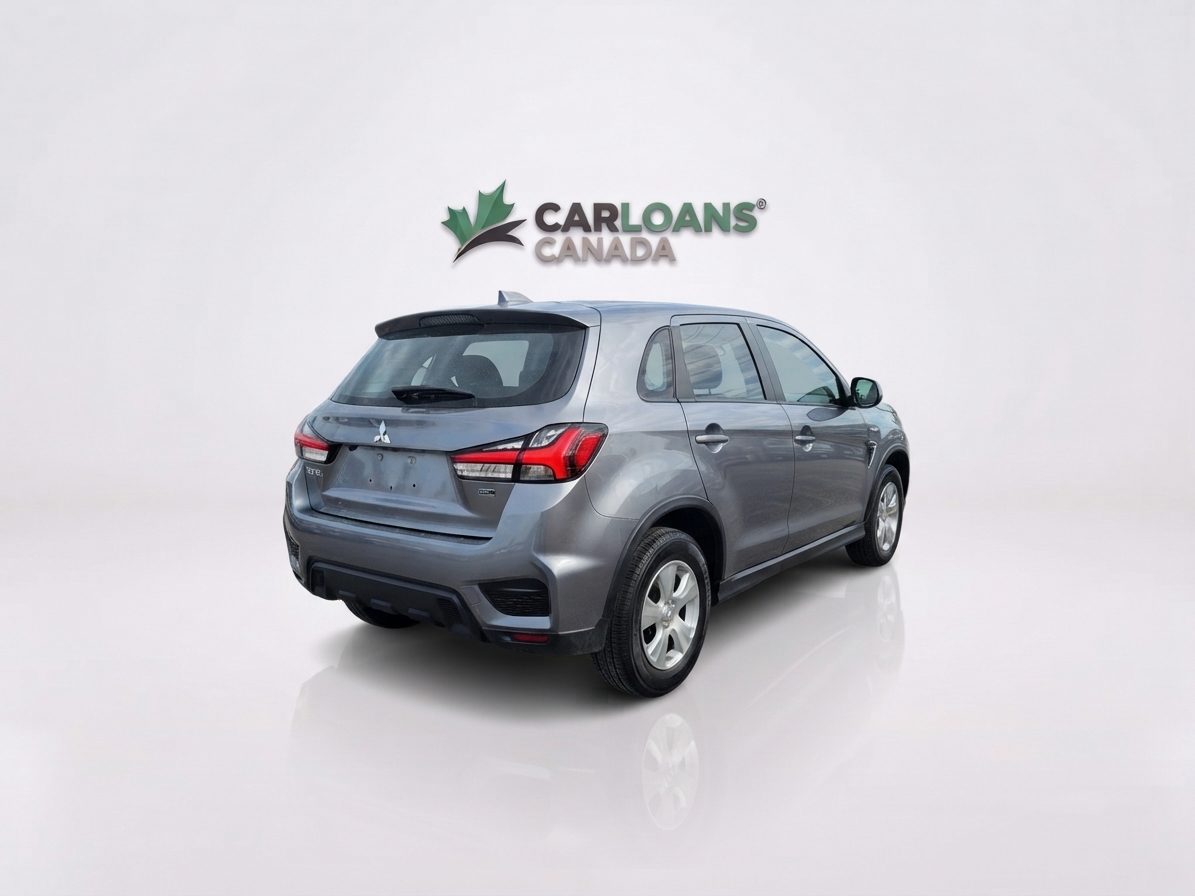 2023 Mitsubishi RVR — photo 5 of 15
