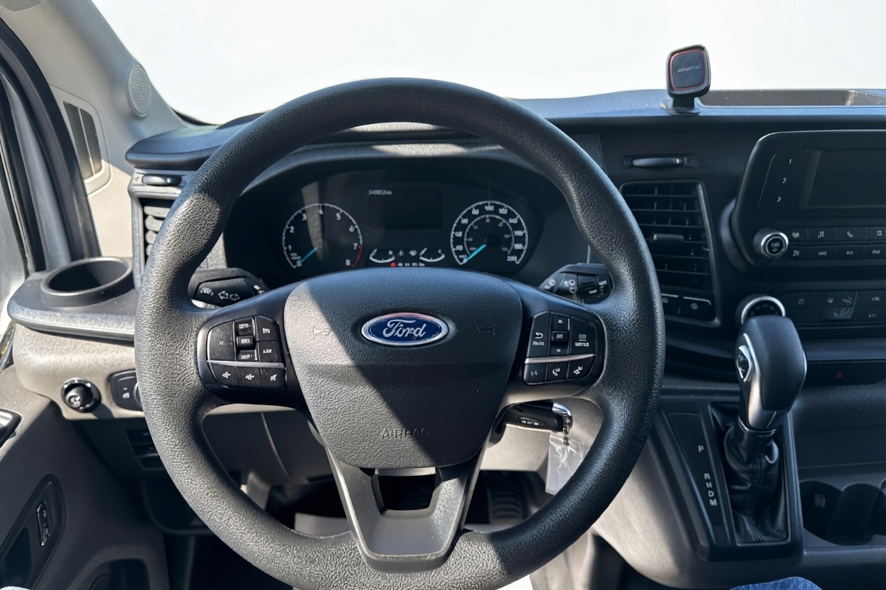 2025 Ford Transit Cargo Van — photo 9 de 27