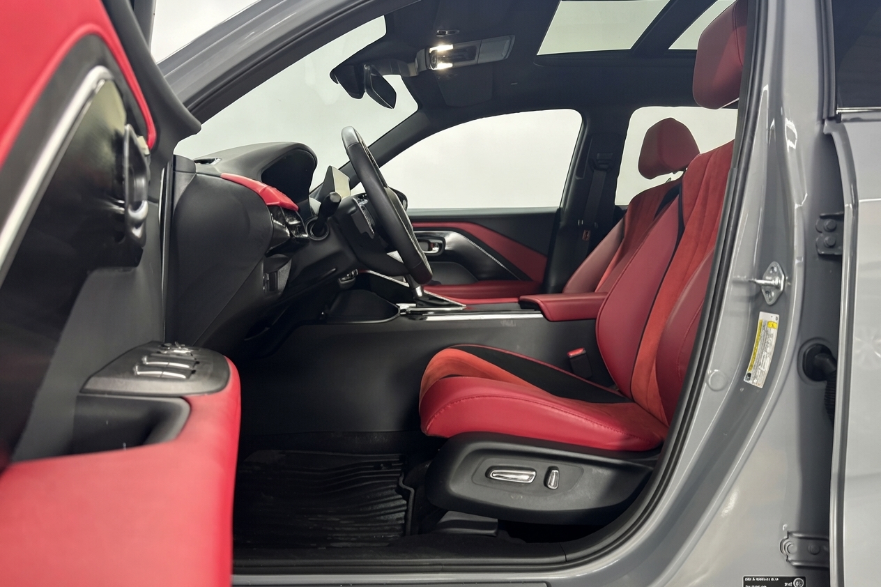 2025 Acura Adx — photo 11 of 35