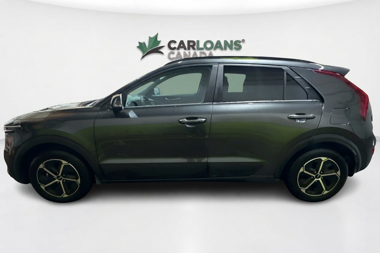 2025 Kia Niro Hybrid — photo 8 of 27