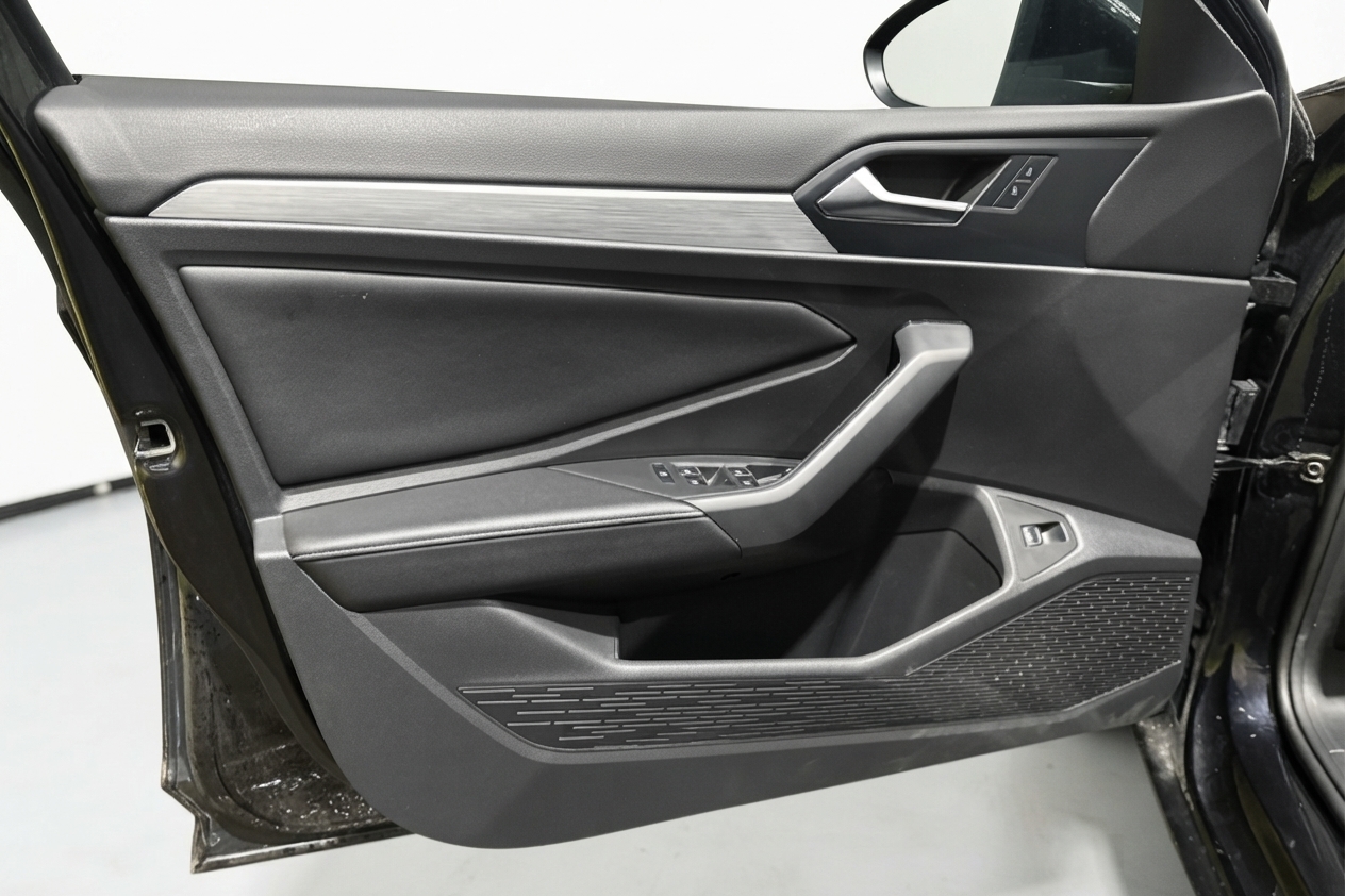 2025 Volkswagen Jetta Sedan — photo 18 de 25