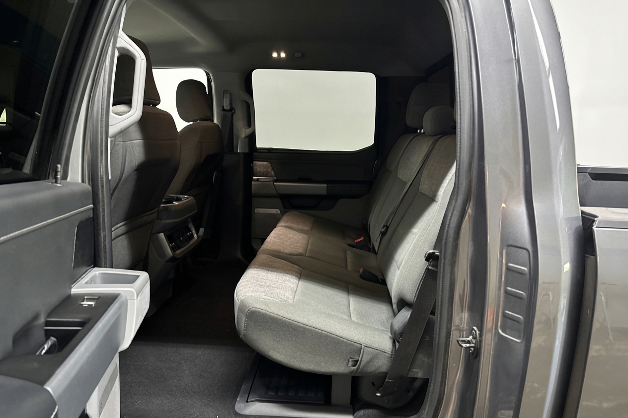 2023 Ford F-250 Super Duty — photo 12 of 34