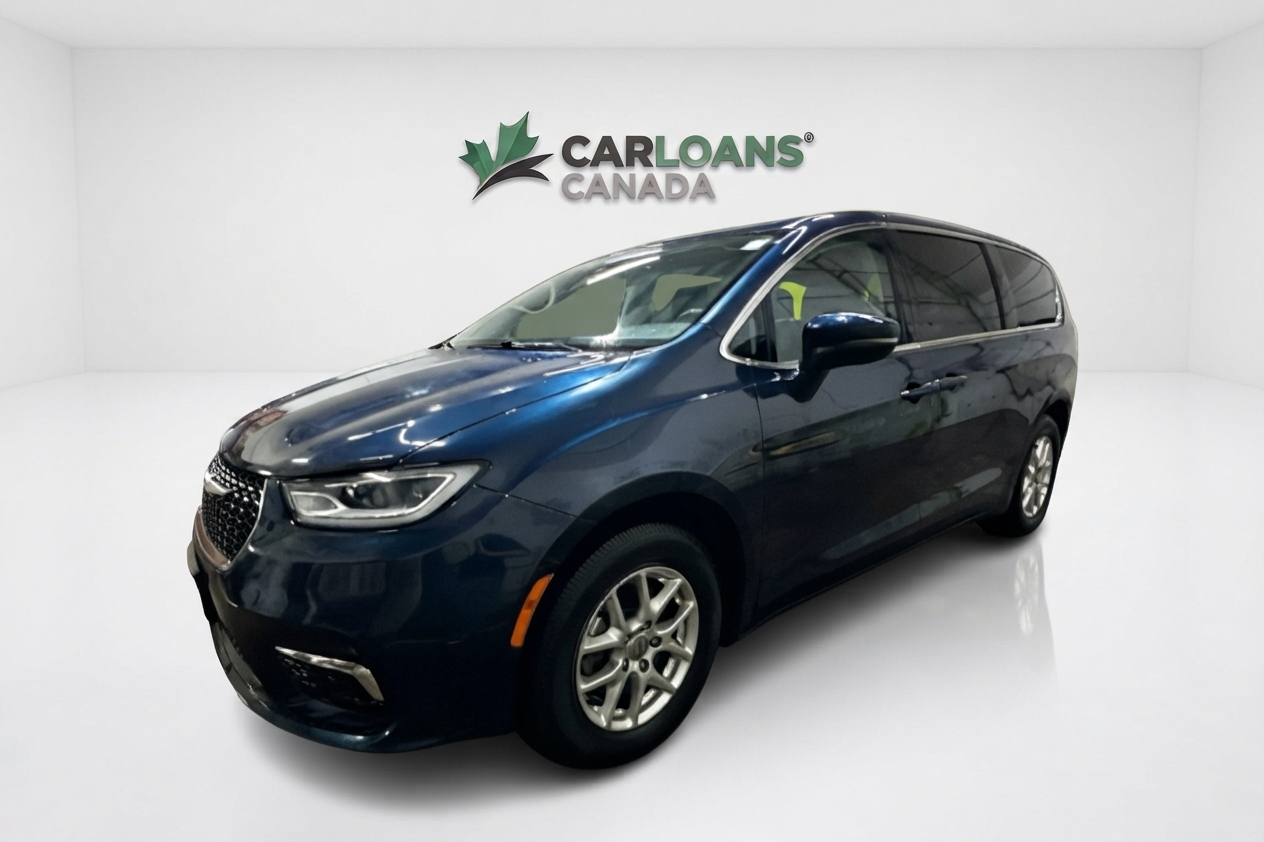 2023 Chrysler Pacifica — photo 2 of 33