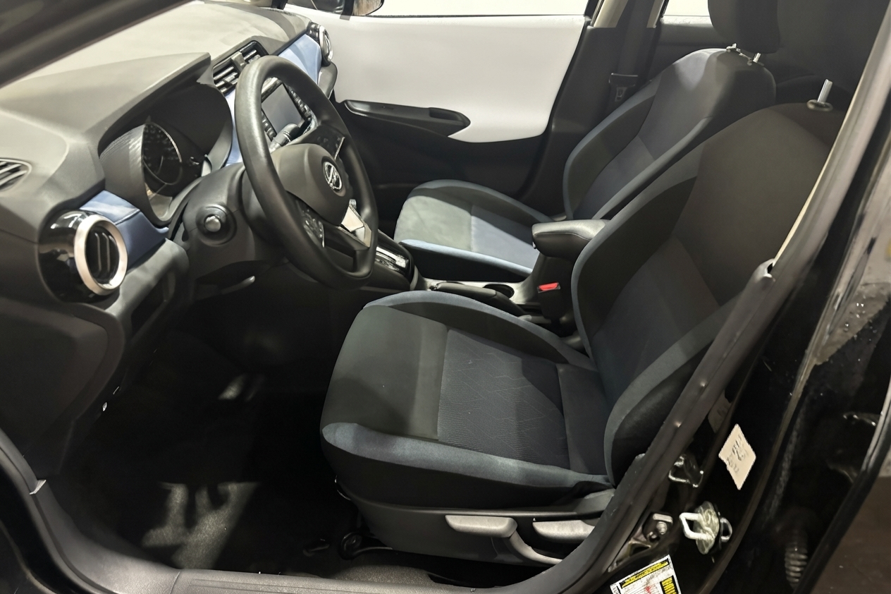 2025 Nissan Versa — photo 11 of 26
