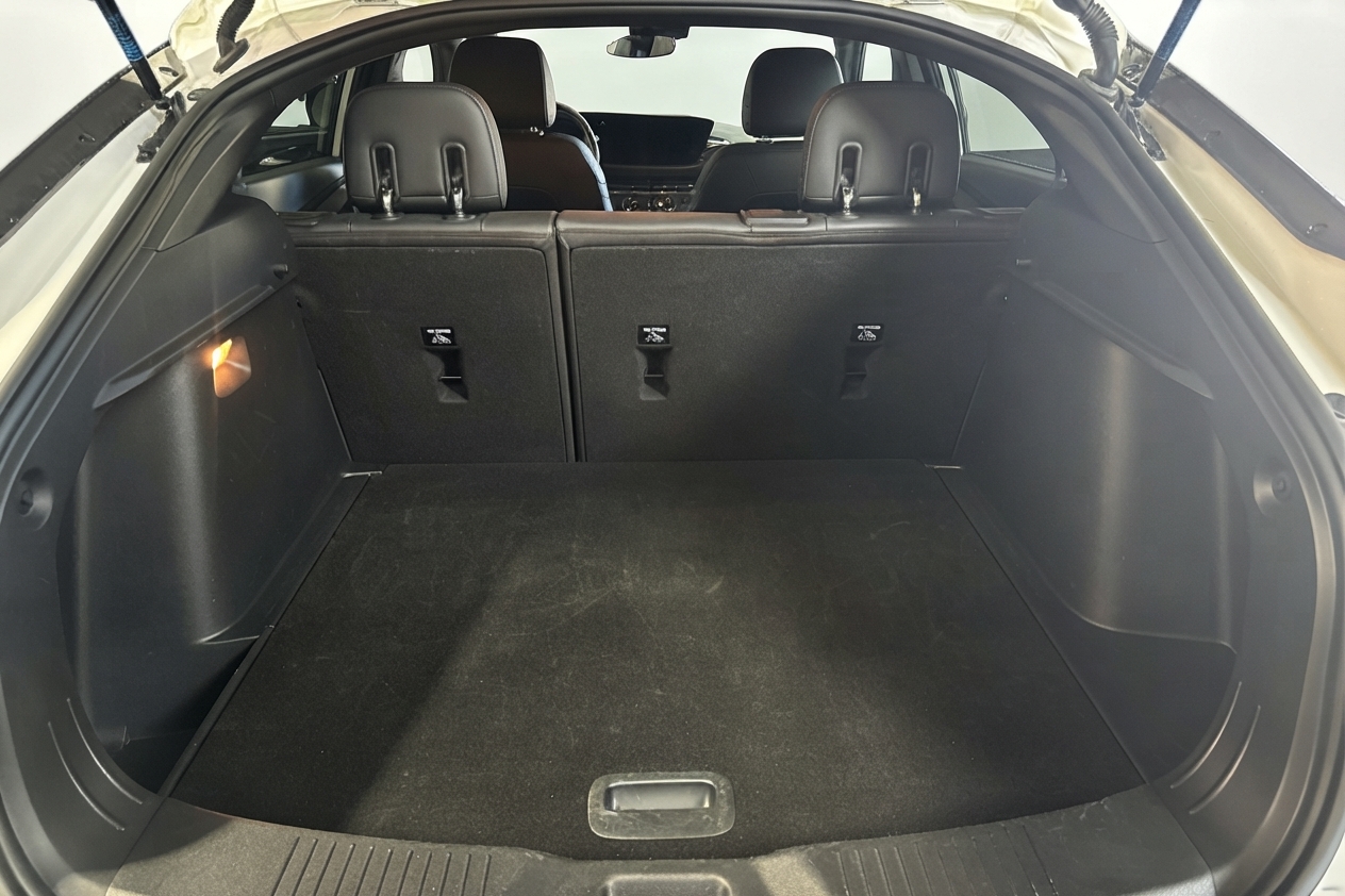 2025 Buick Envista — photo 10 of 33