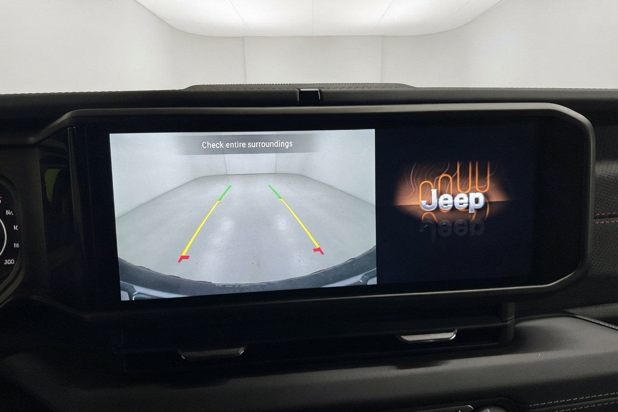 2025 Jeep Wrangler — photo 18 de 25