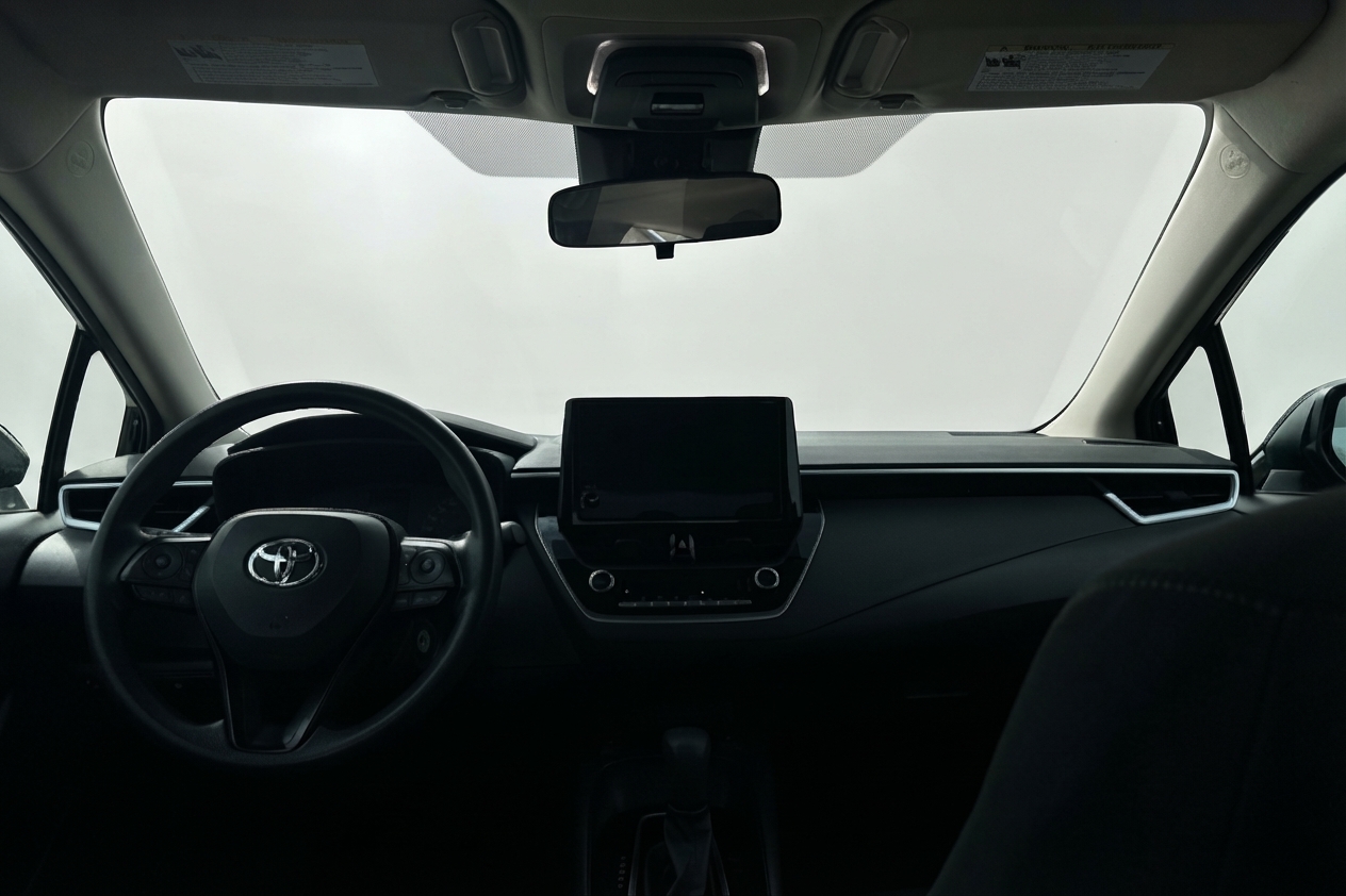 2023 Toyota Corolla Sedan — photo 21 of 31