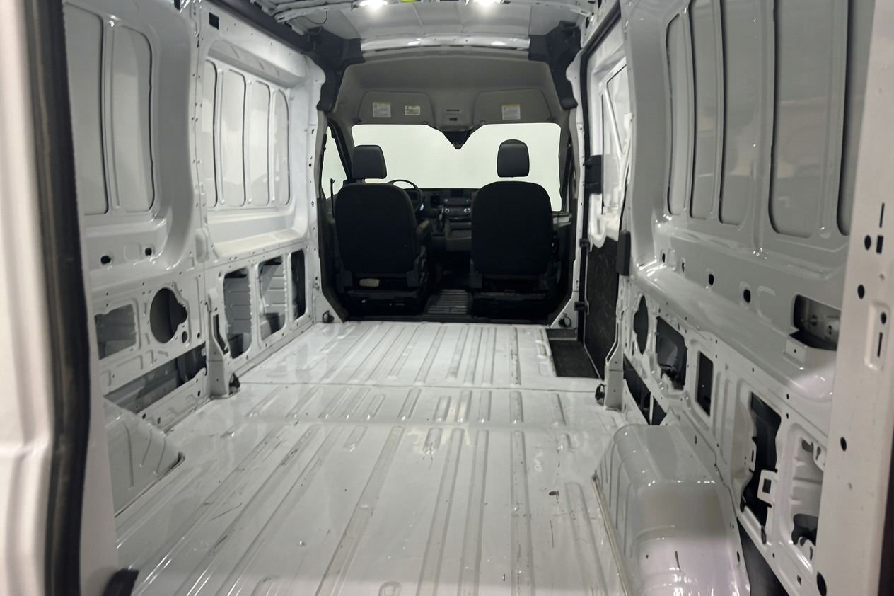 2025 Ford Transit Cargo Van — photo 9 de 23