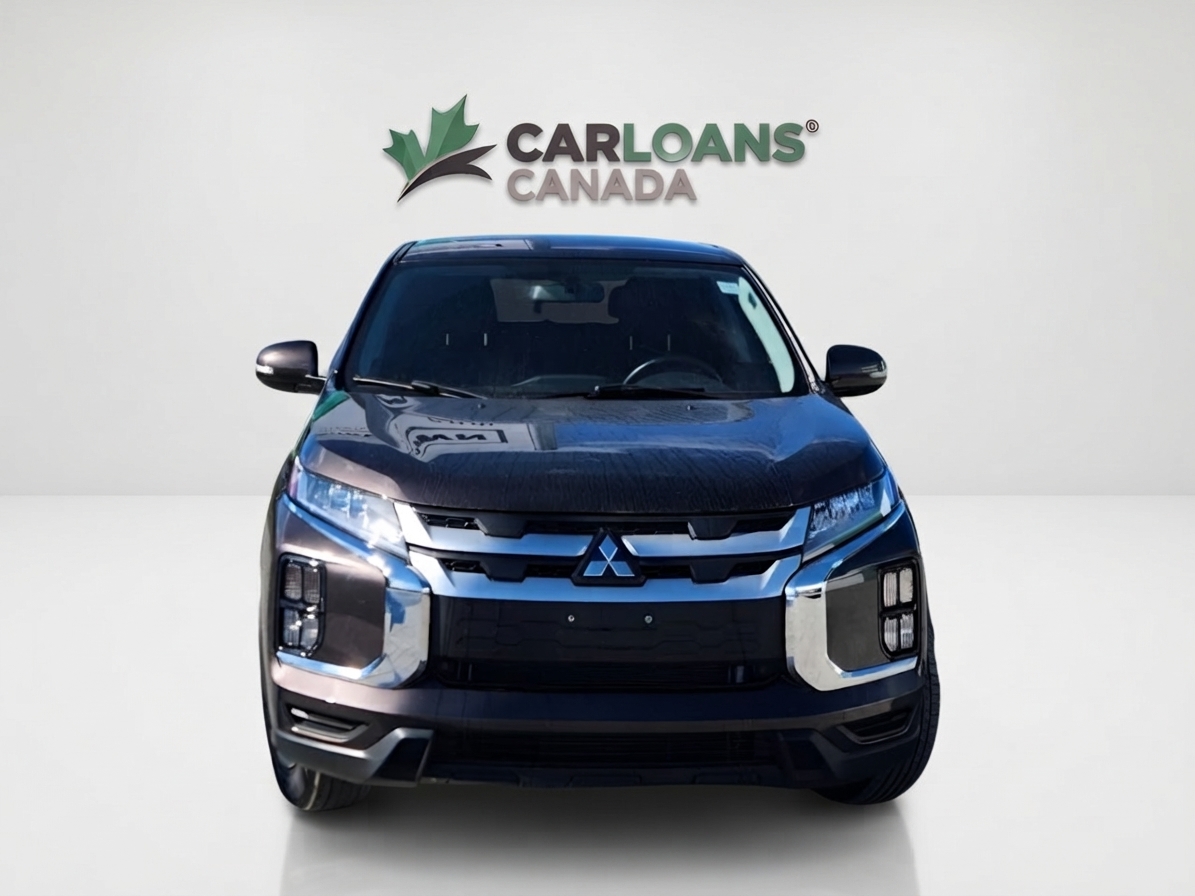 2023 Mitsubishi RVR — photo 2 of 12