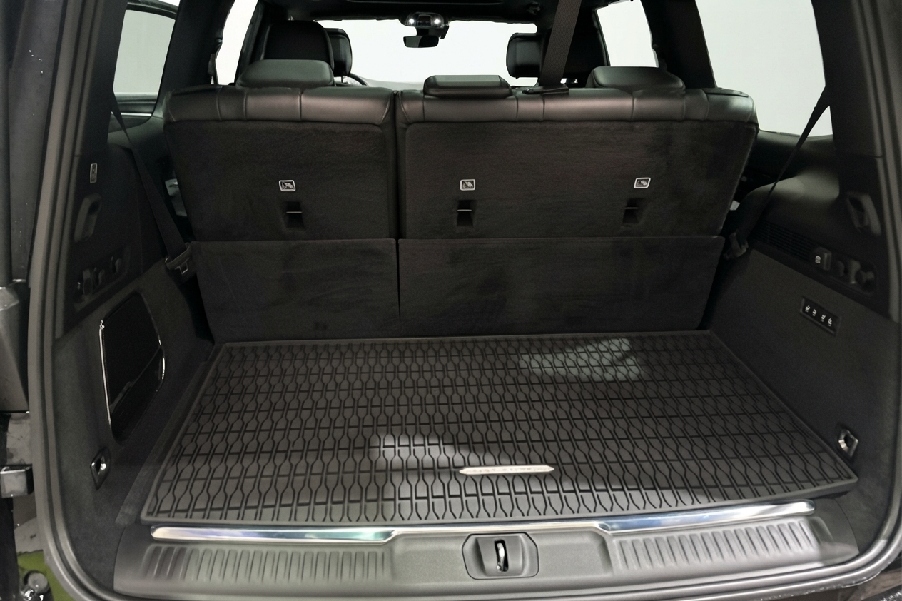 2026 Jeep Grand Wagoneer — photo 10 of 29