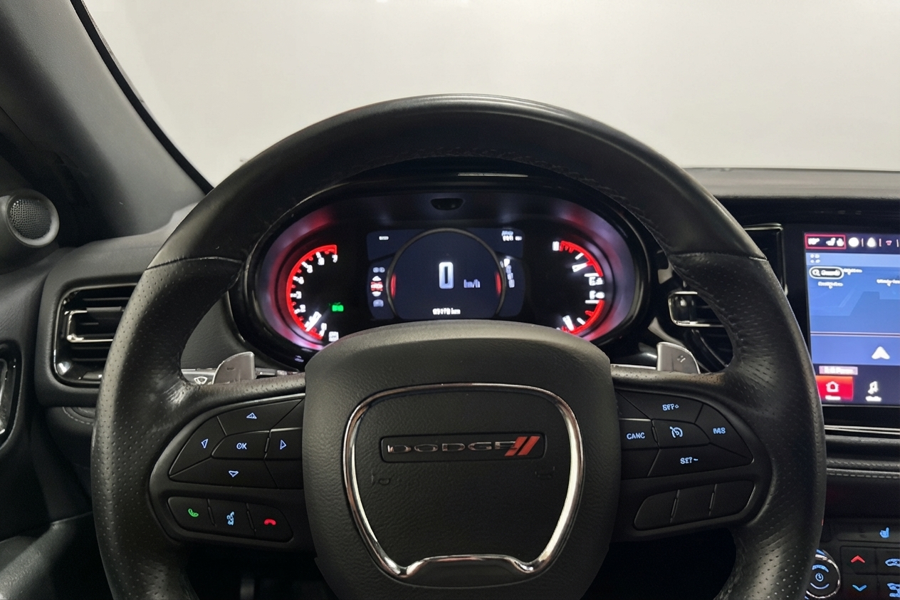 2022 Dodge Durango — photo 11 of 26