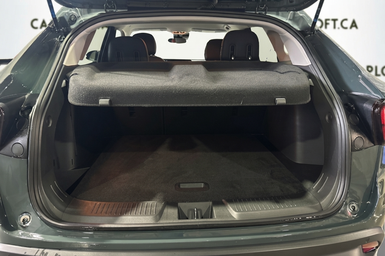 2025 Chevrolet Trax — photo 10 of 33