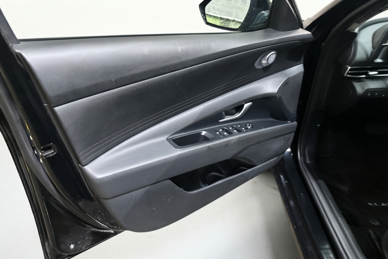 2026 Hyundai Elantra — photo 20 de 32