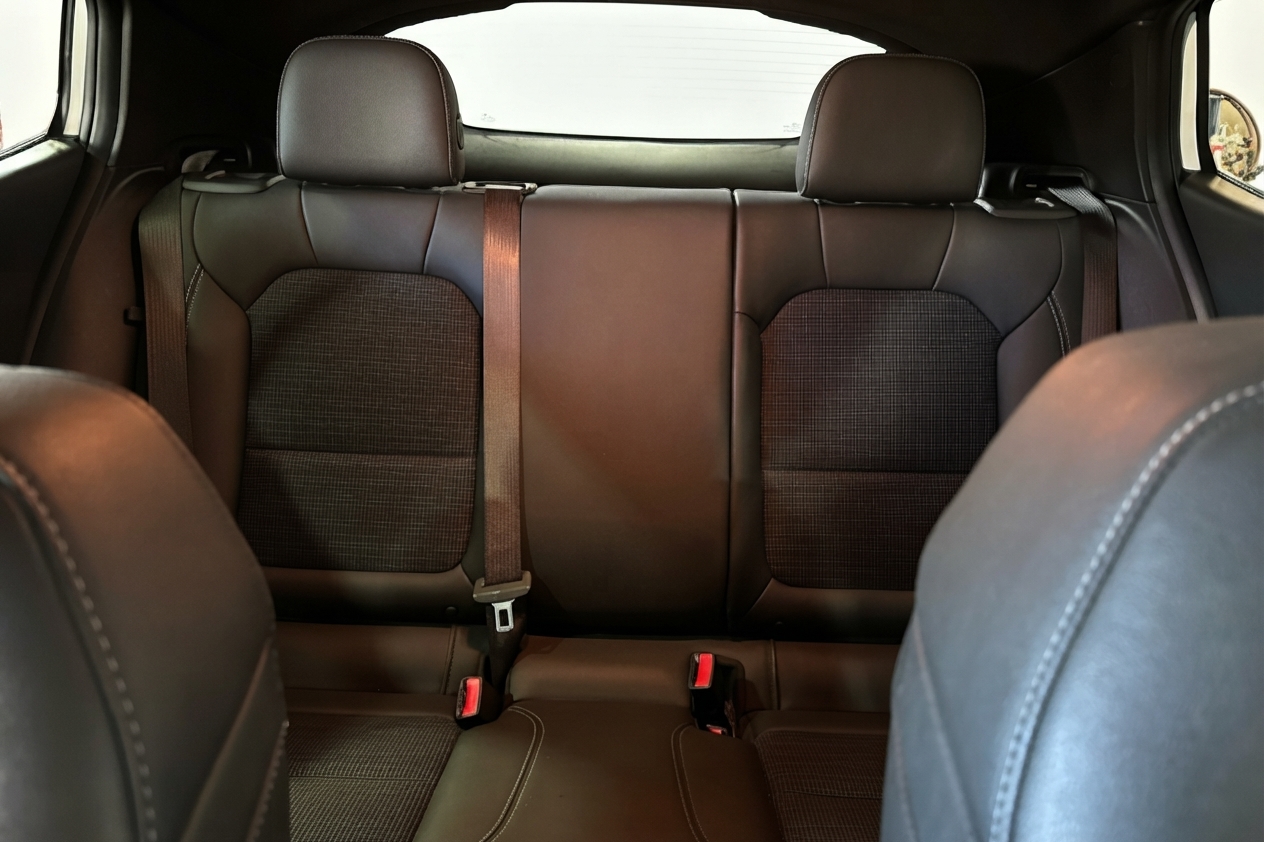 2025 Buick Envista — photo 22 of 33