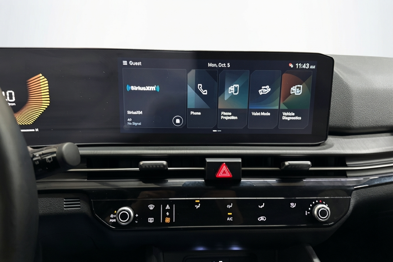 2026 Kia Sportage — photo 17 of 33