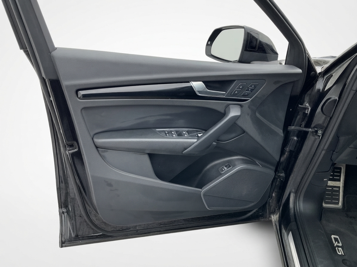2022 Audi Q5 — photo 17 of 22