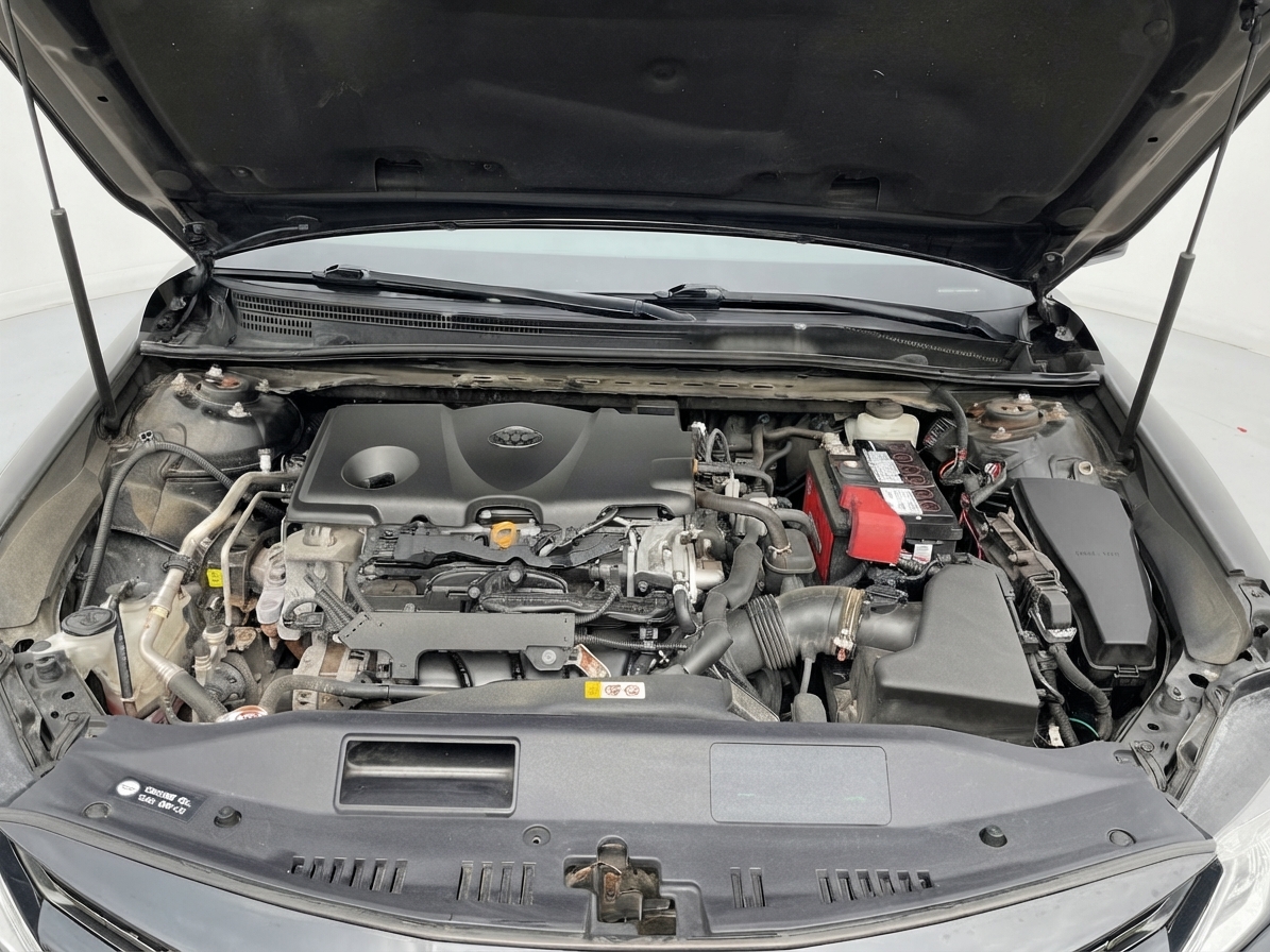 2020 Toyota Camry — photo 33 of 34