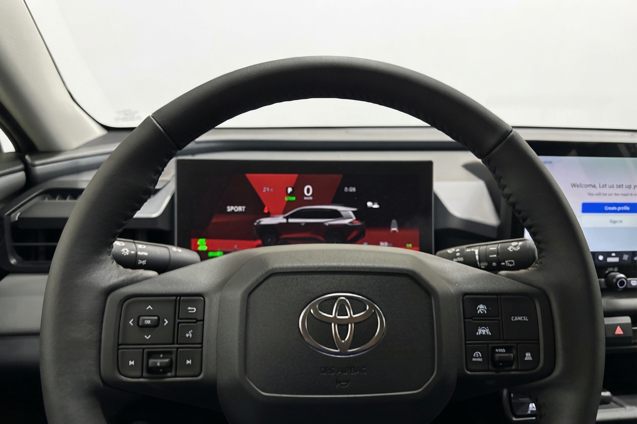 2026 Toyota RAV4 — photo 14 of 28