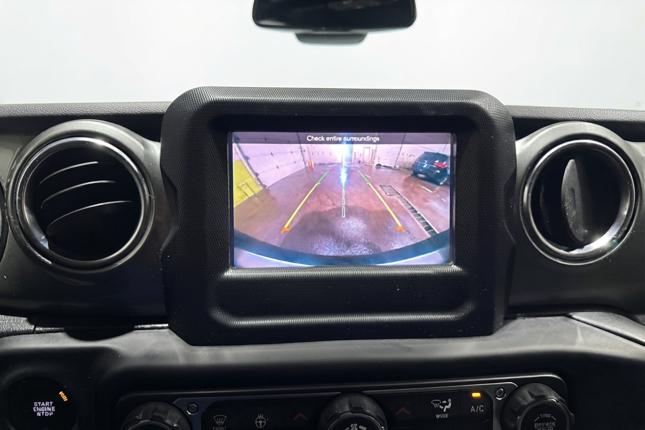 2019 Jeep Wrangler — photo 20 of 26