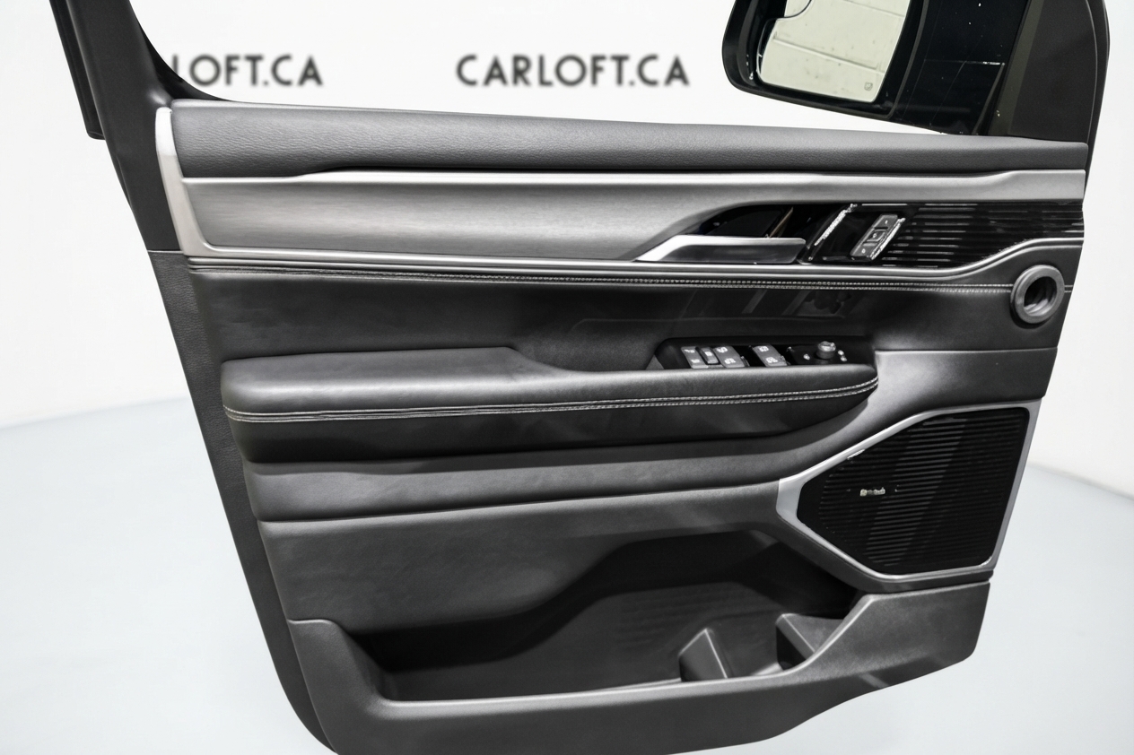 2026 Jeep Grand Wagoneer — photo 19 of 30