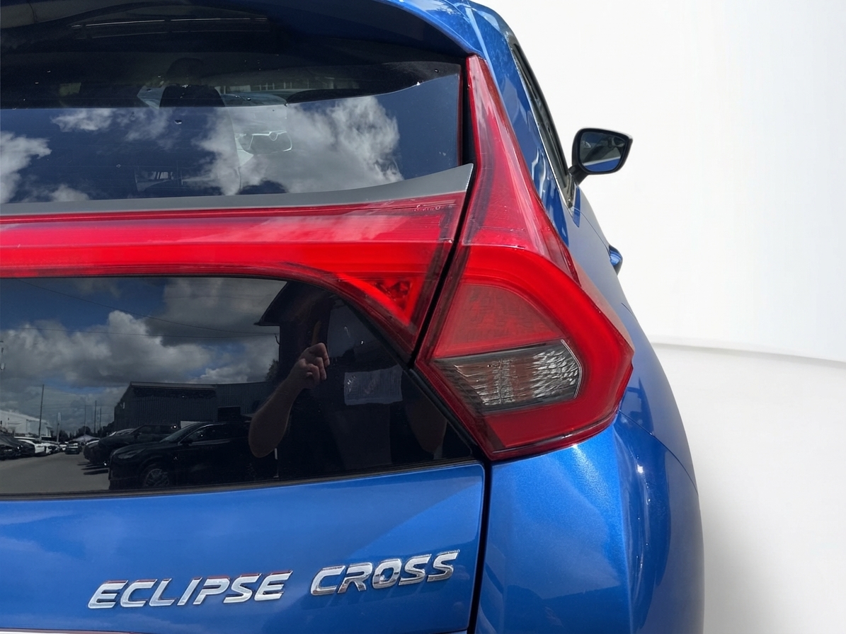 2019 Mitsubishi Eclipse Cross — photo 16 of 34