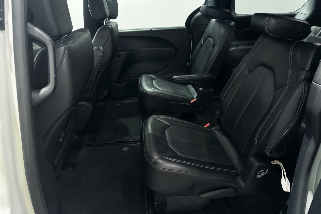 2025 Chrysler Pacifica — photo 12 de 27