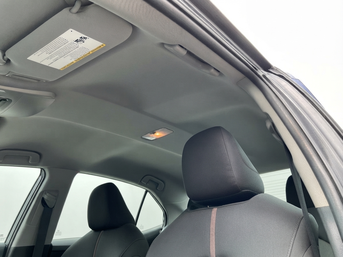 2020 Toyota Camry — photo 32 of 34