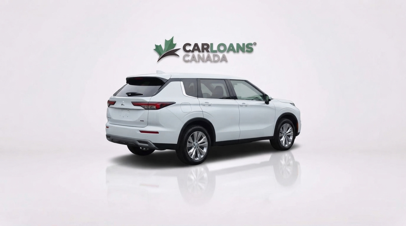 2025 Mitsubishi Outlander — photo 6 of 33