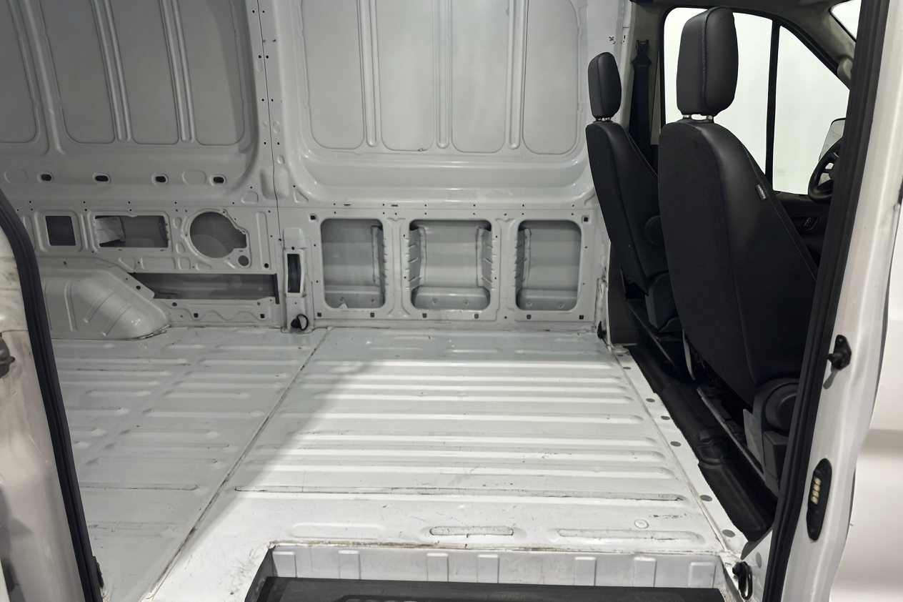 2025 Ford Transit Cargo Van — photo 11 de 23