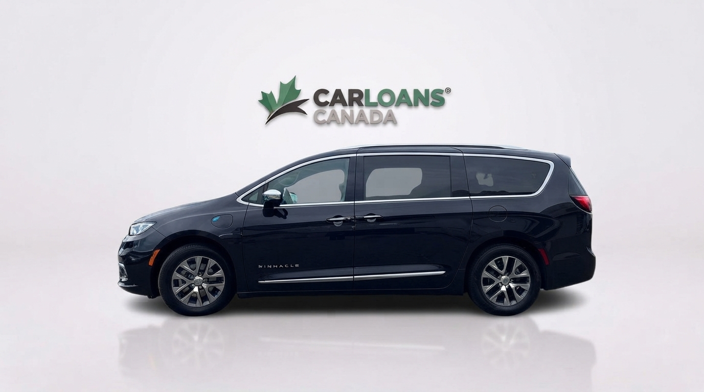2024 Chrysler Pacifica Hybrid — photo 2 of 25