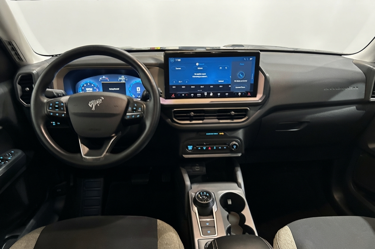 2025 Ford Bronco Sport — photo 23 of 32
